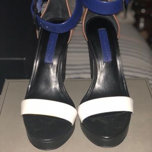 BCBG wedges - BRAND NEW/ NEVER WORN